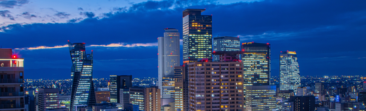 夜景の都市の風景